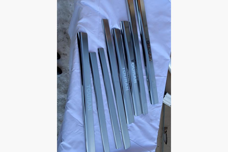 Volkswagen Touran 2003–2010 Nataniko RVS dorpellijsten (set van 4) Standaard - Lohmann-tape, 0,5 mm Foto 3