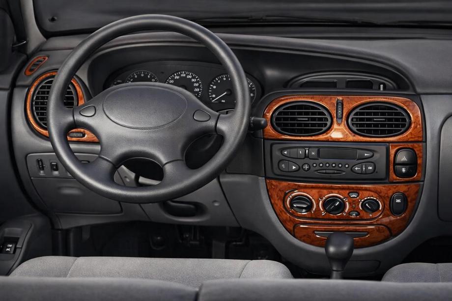 Renault Megane I 1996–2004 Dashboardpanelen 1999-2003 (Meric, Turkije) Houtlook Image