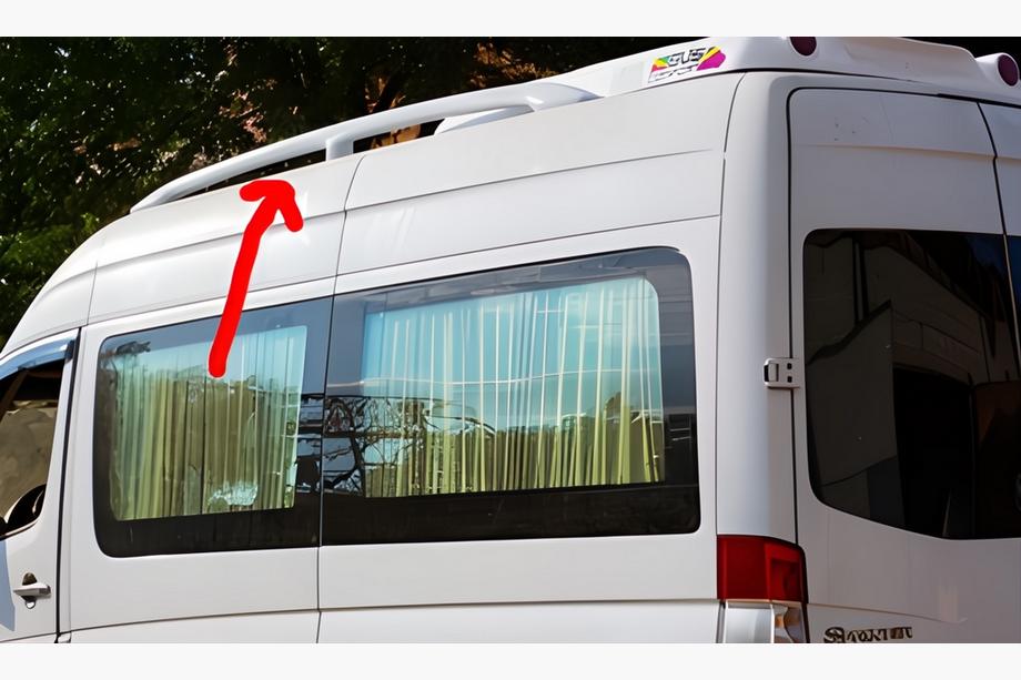 Fiat Ducato 2006–2025 Dakrails (spuitklaar) Lang (245 cm) Image