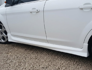 Ford Focus II 2005–2008 HB side skirts (spuitklaar) foto 1