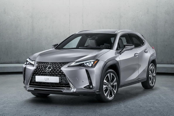 Review van de nieuwe compacte crossover Lexus UX 200