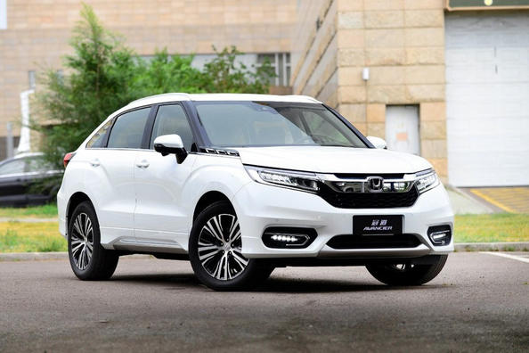 Review van de Honda Avancier crossover (modeljaar 2017)