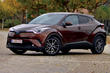 Compacte Toyota C-HR stads-crossover foto 1