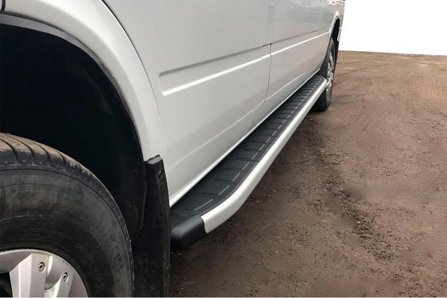 Volkswagen LT 1995–2006 Fullmond side steps (2 stuks, aluminium) Image