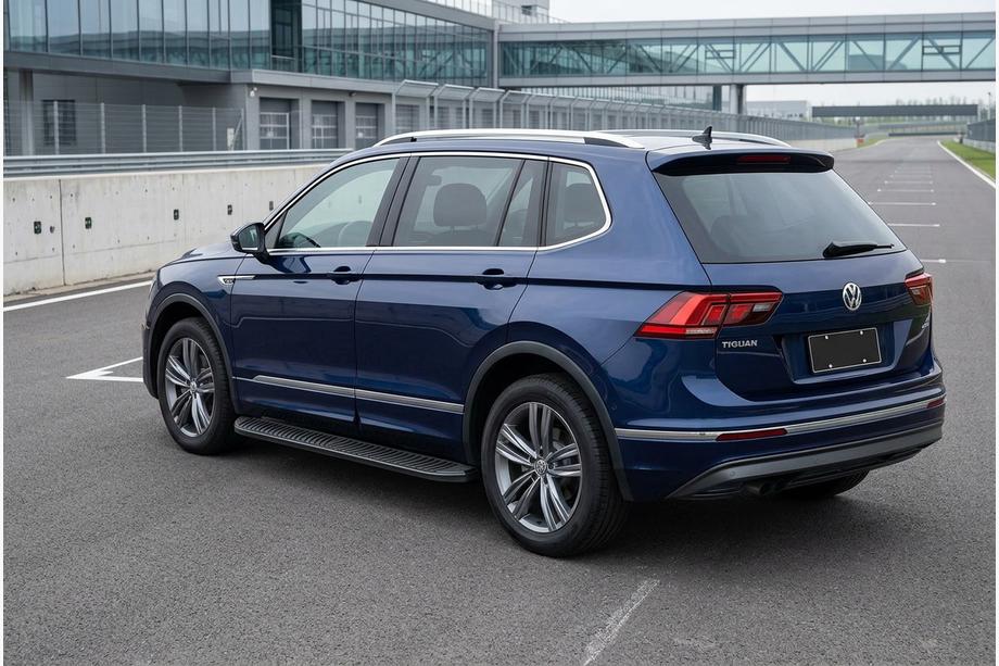 Volkswagen Tiguan 2016–2023 Side steps Tayga Black (2 stuks, aluminium) Image