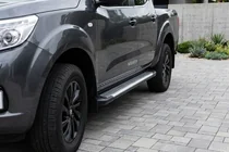 Nissan Navara/NP300 2016– Zijsteps Line (2 stuks, aluminium) foto 1