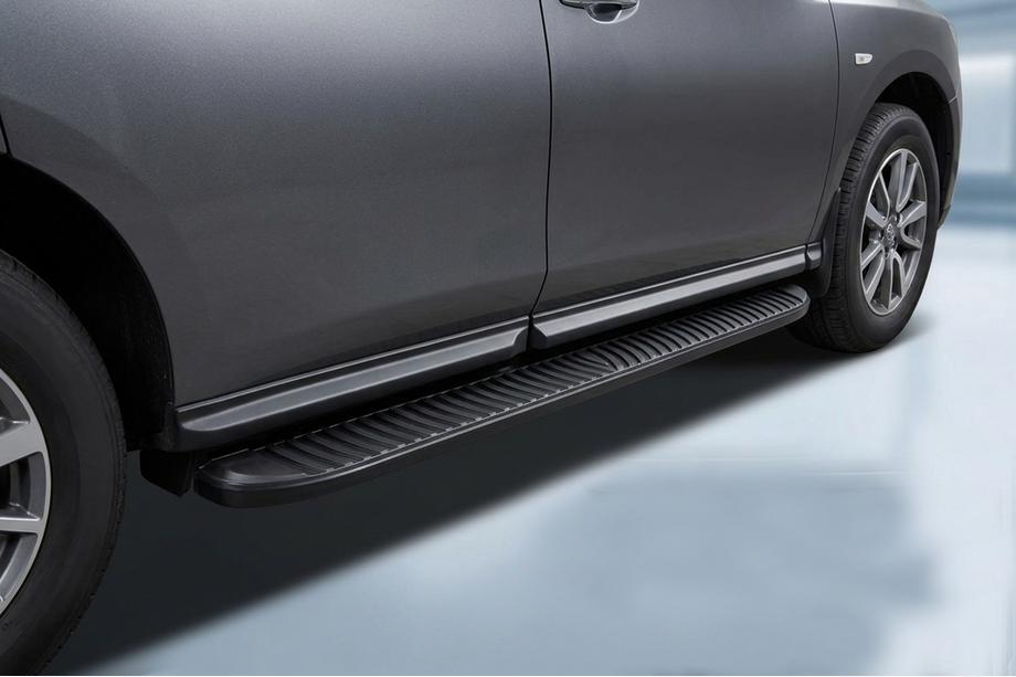 Nissan Pathfinder R52 2012–2021 Tayga Black side steps (2 stuks, aluminium) Image