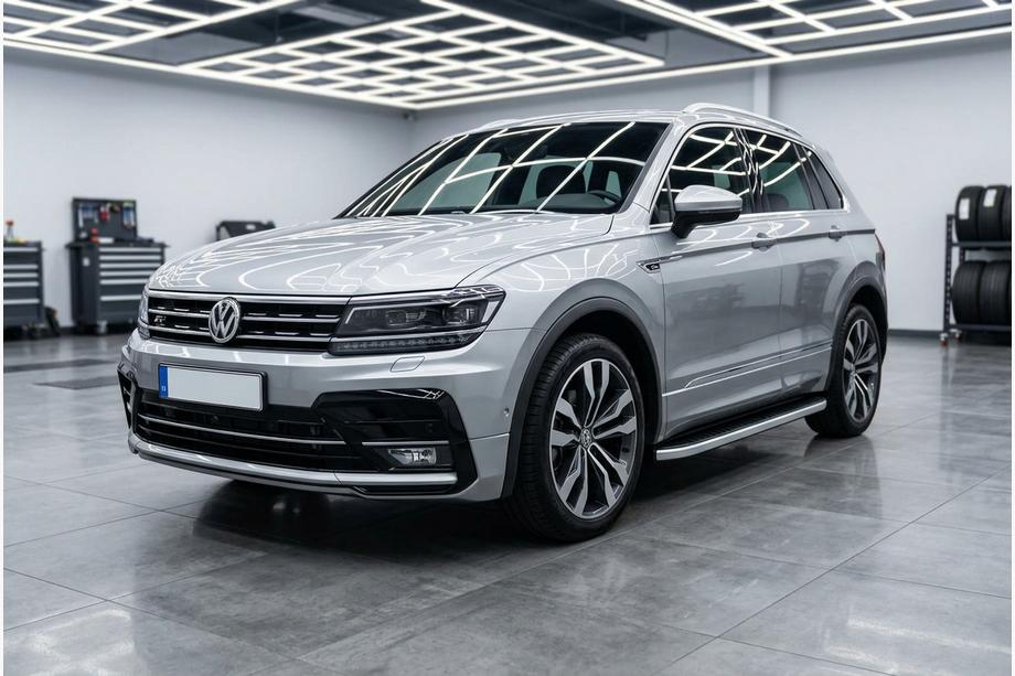 Volkswagen Tiguan 2016–2023 Side steps Tayga Grey (set van 2, aluminium) Image