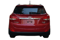 Hyundai IX-35 2010–2015 Brede chromen sierlijst boven de kentekenplaat foto 1
