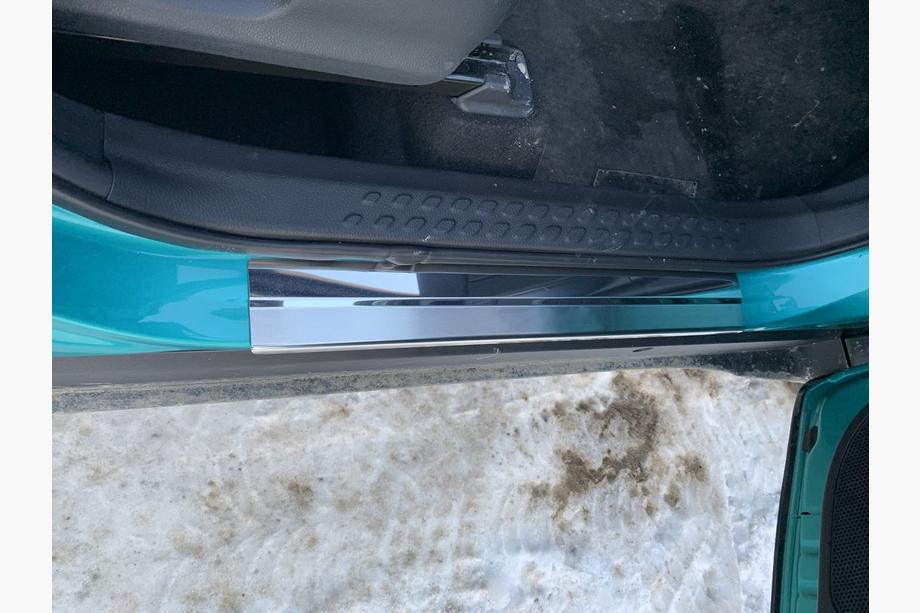 Toyota C-HR 2016–2023 Nataniko RVS dorpellijsten (set van 4) Premium - 3M tape, 0,8 mm Foto 2