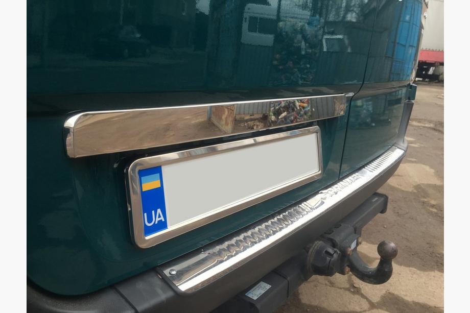 Volkswagen Crafter 2006–2016 Sierlijst boven kenteken BlackChrome (RVS) Image