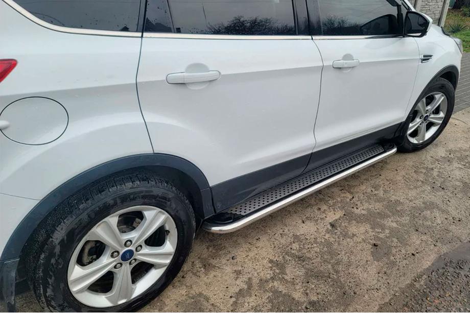 Ford Kuga/Escape 2013–2019 Maydos V2 side steps (2 stuks, aluminium + RVS) Image
