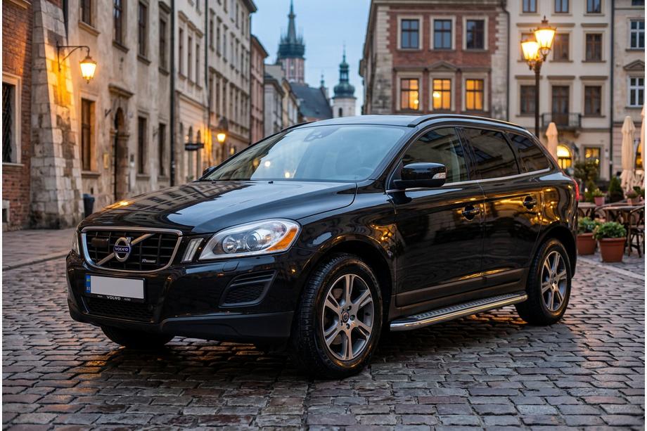 Volvo XC60 2009–2017 Zijtreden Maydos V2 (2 st., aluminium/RVS) Foto 1