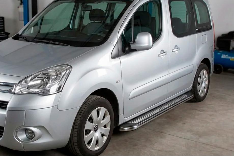 Peugeot Partner Tepee 2008–2018 Zijtreden Maydos V2 (2 st., aluminium/RVS) Image
