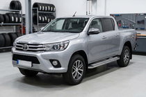 Toyota Hilux 2015– Zijtreden Maydos V2 (2 st., aluminium/RVS) foto 1