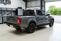 Nissan Navara/NP300 2016– Side steps Bosphore Black (set van 2, aluminium) foto 1