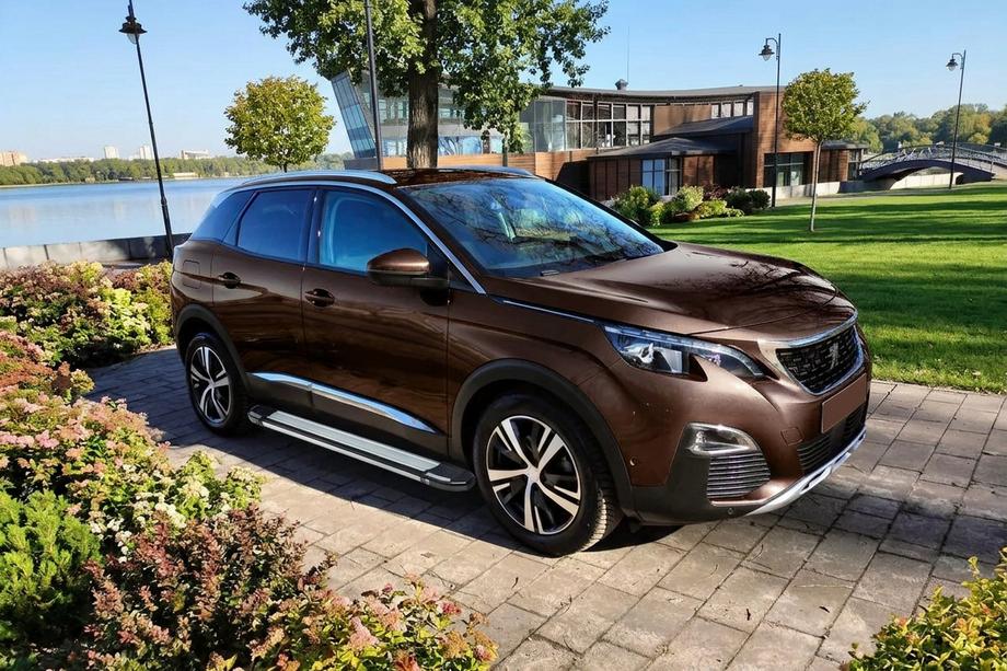 Peugeot 3008 2016–2023 Rainbow side steps (2 stuks, aluminium) Image