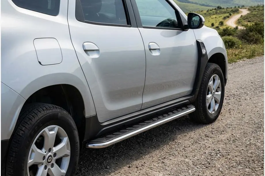 Dacia Duster 2018–2024 Side steps Maydos V1 (set van 2, aluminium) Image