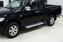 Mitsubishi L200 2015–2024 Zijtreden Maya V2 (set van 2, aluminium) foto 1