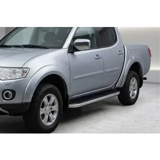 Side steps Tayga Grey (set van 2, aluminium) foto 1