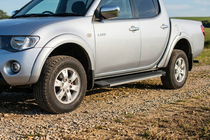 Fiat Fullback 2016– Side steps Maya V1 (2 stuks, aluminium) foto 1