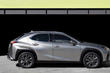 Compacte Lexus UX 200-crossover foto 7