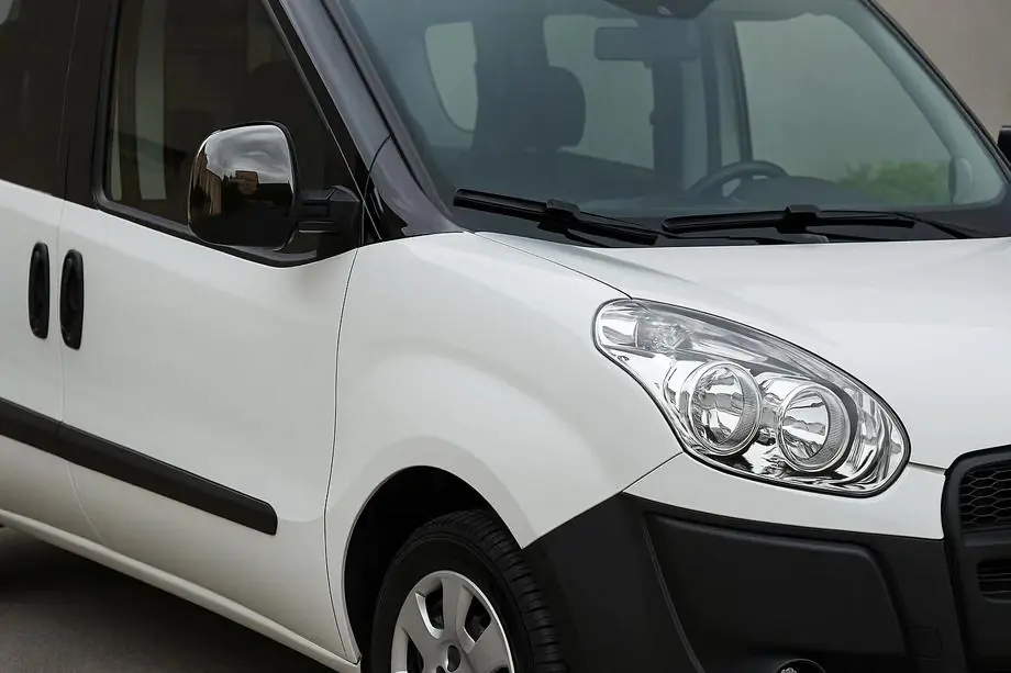 Fiat Doblo II 2010–2022 Spiegelkappen zwart chroom (2 st., kunststof) Image