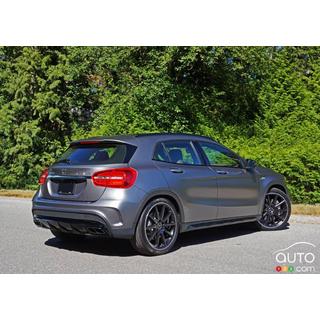 Complete AMG bodykit Mercedes GLA X156 2014–2019 foto 4