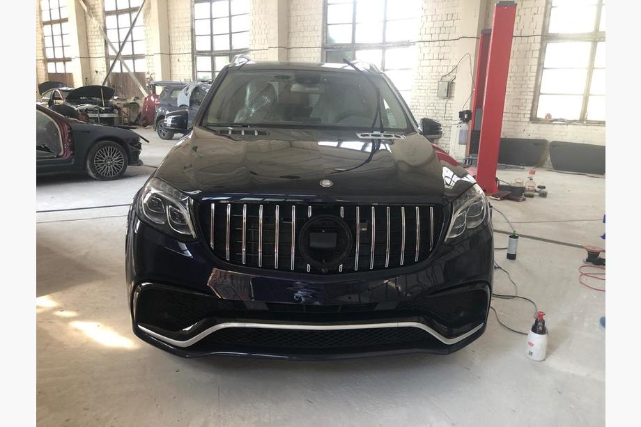 Mercedes GL/GLS-klasse X166 2012–2019 AMG V1 bodykit met complete bumpers (GLS63) Foto 7