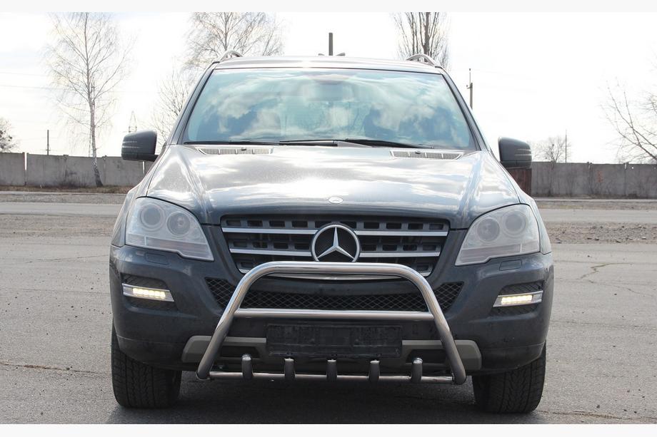 Mercedes ML W164 2005–2011 RVS bullbar WT003 Image