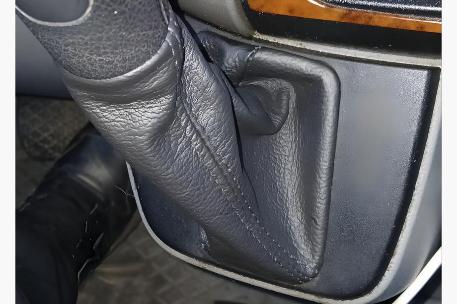 Volkswagen Crafter 2006–2016 Leren versnellingspookhoes Handgeschakeld Image