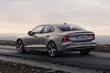 Review van de sedan Volvo S60 van de nieuwe generatie foto 5