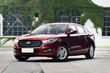 Review van de FAW Besturn B50 sedan van de tweede generatie foto 1
