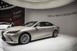Zevende generatie Lexus ES-sedan foto 1