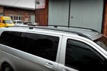 Mercedes Vito/V-klasse W447 2014– Zwarte dakrails CAN origineel design (metalen voeten) foto 3