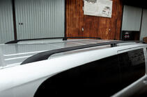 Mercedes Vito/V-klasse W447 2014– Zwarte dakrails CAN origineel design (metalen voeten) foto 2