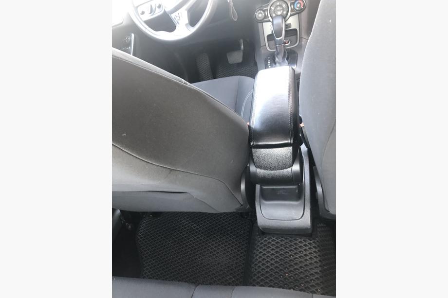 Ford Fiesta 2008–2017 Armsteun Foto 4