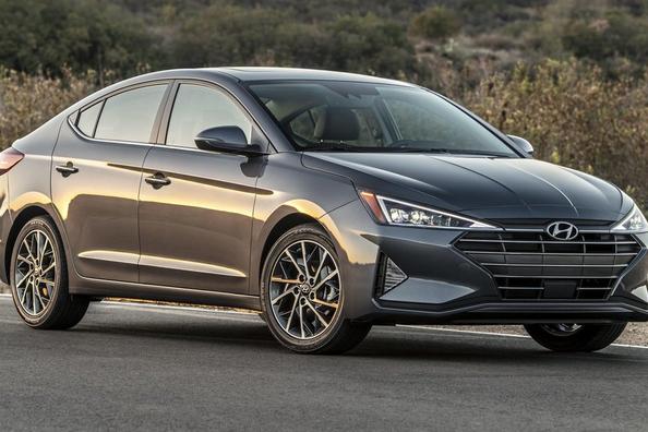 Review van Hyundai Elantra modeljaar 2019
