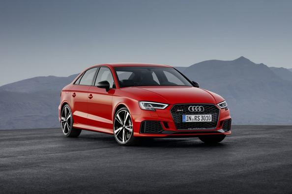Sportieve sedan Audi RS3
