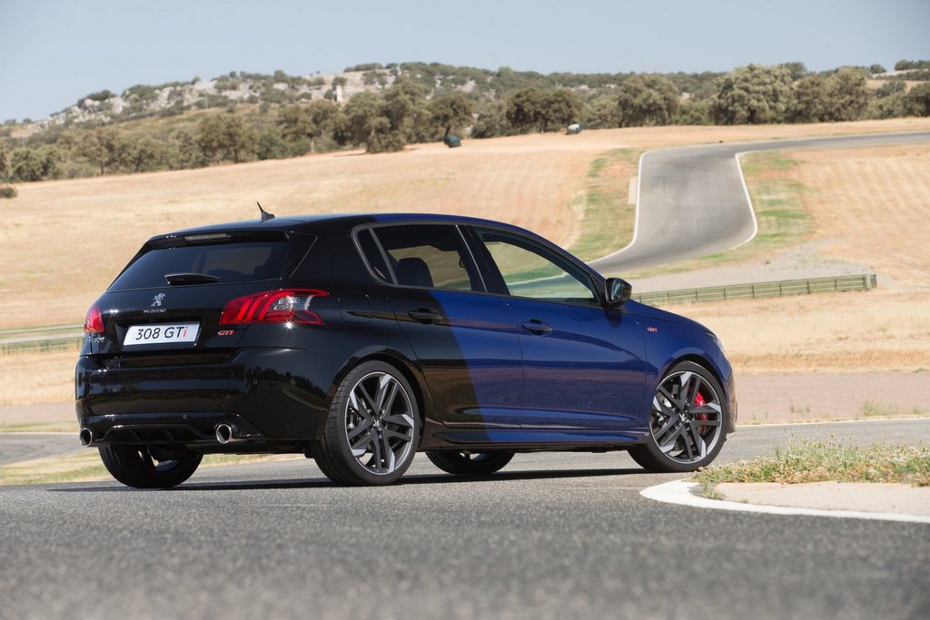 Review van de sportieve hatchback Peugeot 308 GTi