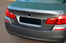 BMW 5 Serie F10/F11 2010–2016 Sierstrip boven kentekenplaat SD (RVS) Carmos - Turks staal foto 4