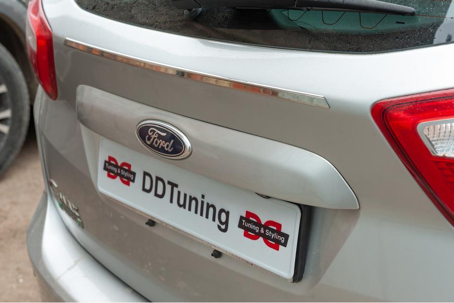 Ford C-Max/Grand C-Max 2010–2019 Strip boven kentekenplaat OmsaLine (RVS) Image