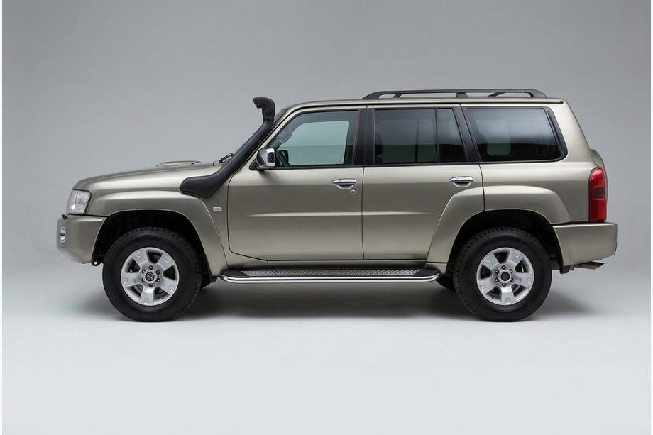Nissan Patrol Y61 1997–2011 Zijtreden Maydos V2 (2 st., aluminium/RVS) Foto 1