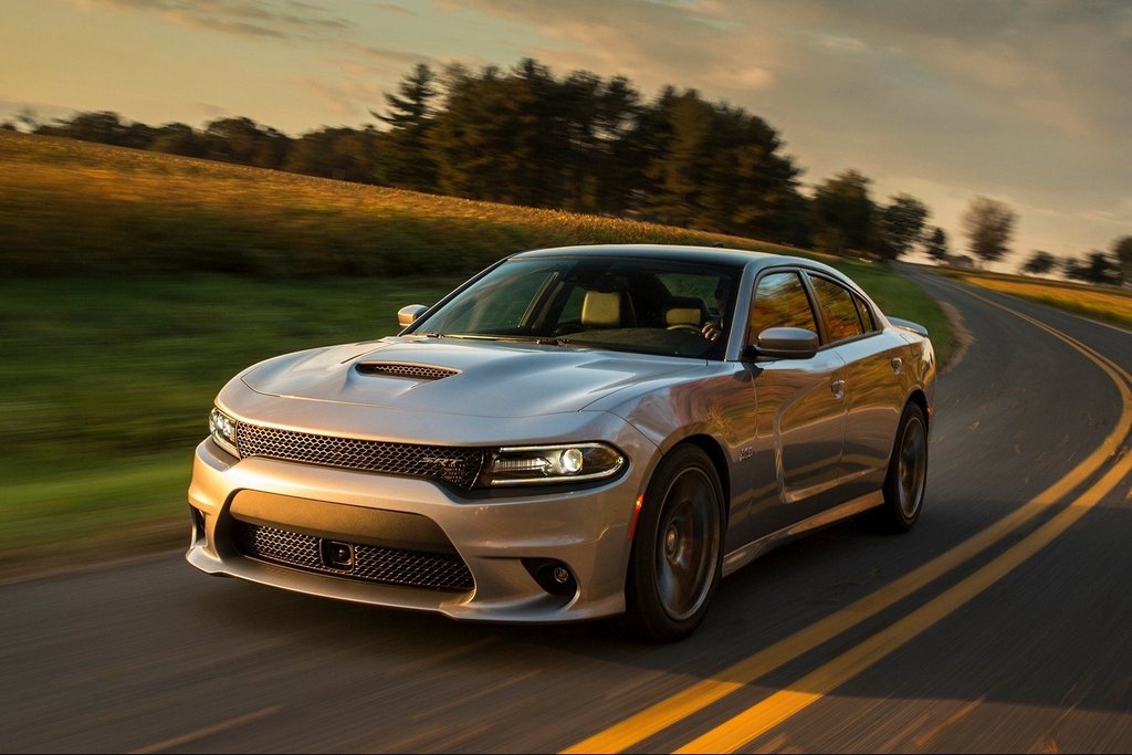 Sportieve sedan Dodge Charger van de zevende generatie