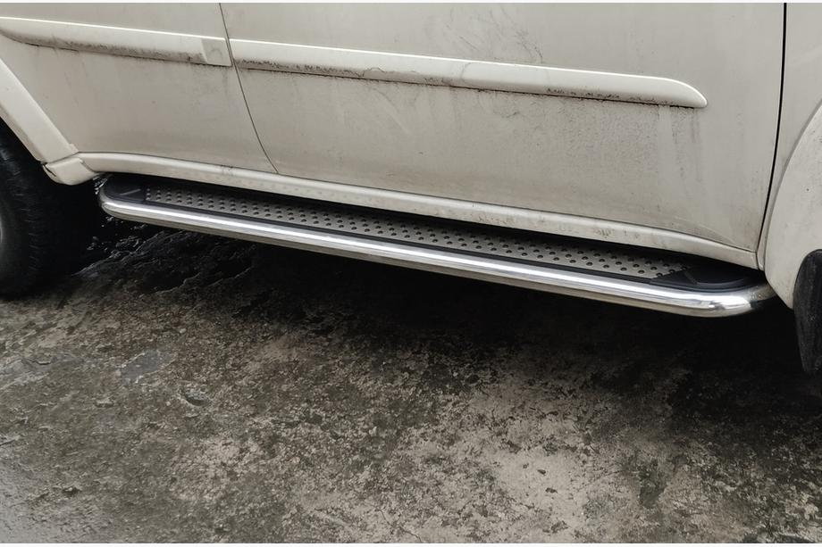Mitsubishi Pajero Sport 2008–2015 Zijtreden Maydos V2 (2 st., aluminium/RVS) Image