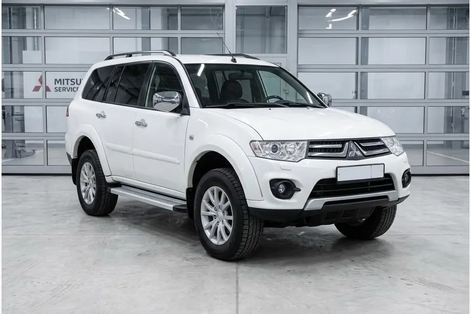 Mitsubishi Pajero Sport 2008–2015 Zijtreden Maya V2 (set van 2, aluminium) Foto 1