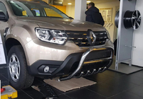 Dacia Duster 2018–2024 Bullbar zonder opschrift WT003 (RVS) foto 14