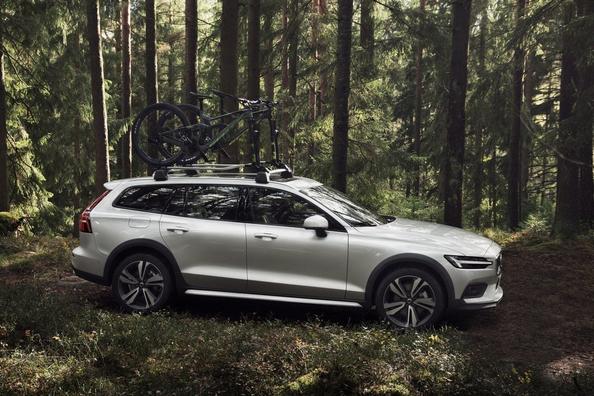 Tweede generatie Volvo V60 Cross Country: avontuurlijke stationwagon