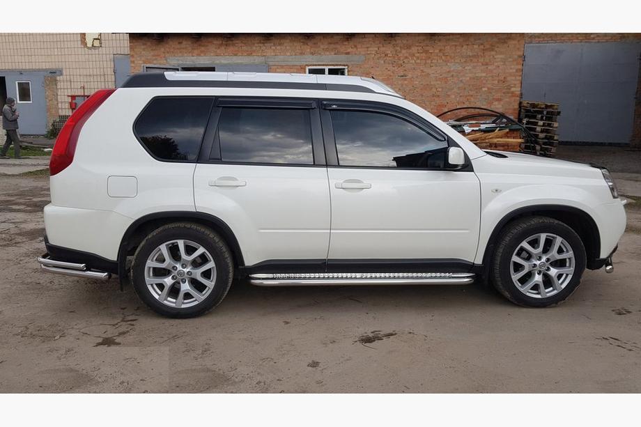 Nissan X-trail T31 2007–2014 Premium side steps (2 st., RVS) Ø60 Image