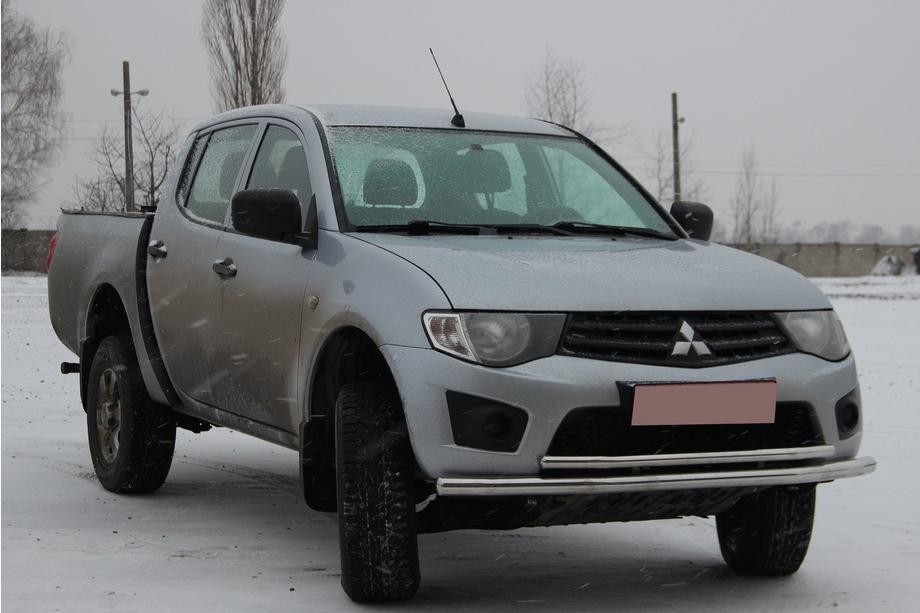 Mitsubishi L200 2006–2015 Voorbeschermbeugel ST014 (RVS) Ø60/42 mm Foto 3